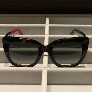 Gucci Eyewear Cat-Eye Frame Sunglasses